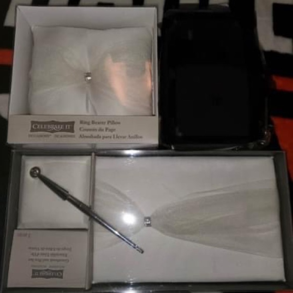 NEW - Wedding Guest Book & Ring Bearer Pillow Set